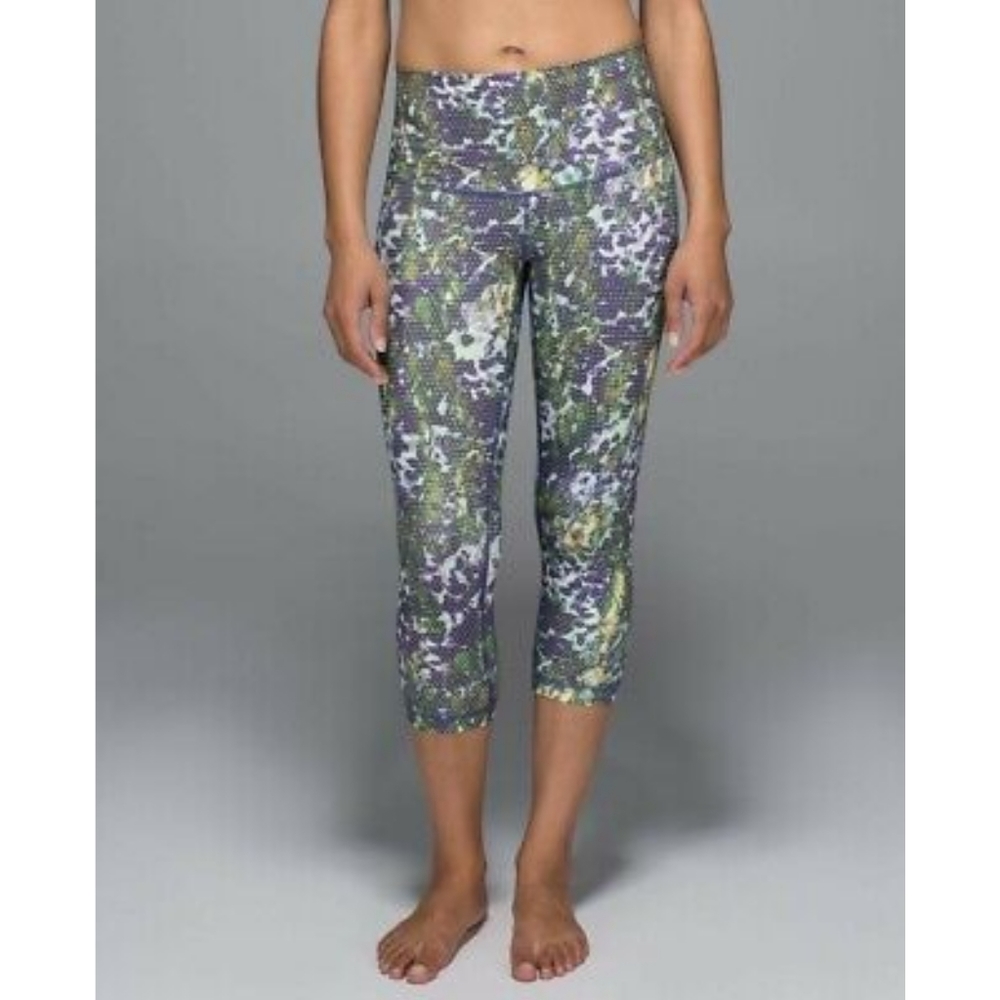 Lululemon Wunder Under Crop II Roll Down Floral Sport White Multi - Picture 2 of 13